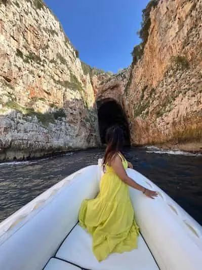 Hotel Xhiro Turistike Polisi i Vogel Hotel na wodzie